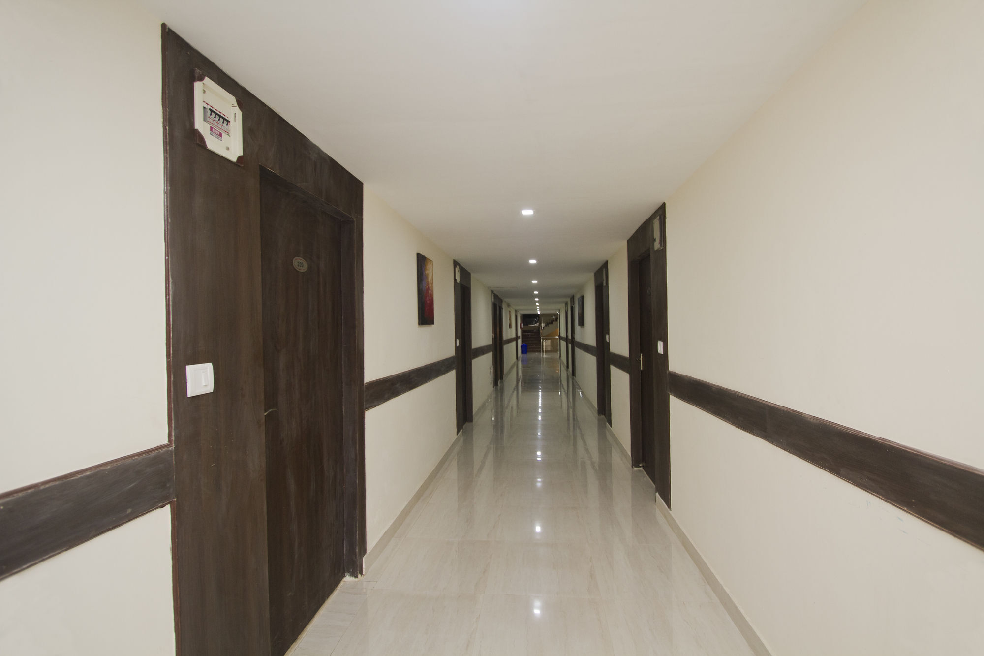 Adb Rooms Snow Touch Resort Manāli エクステリア 写真